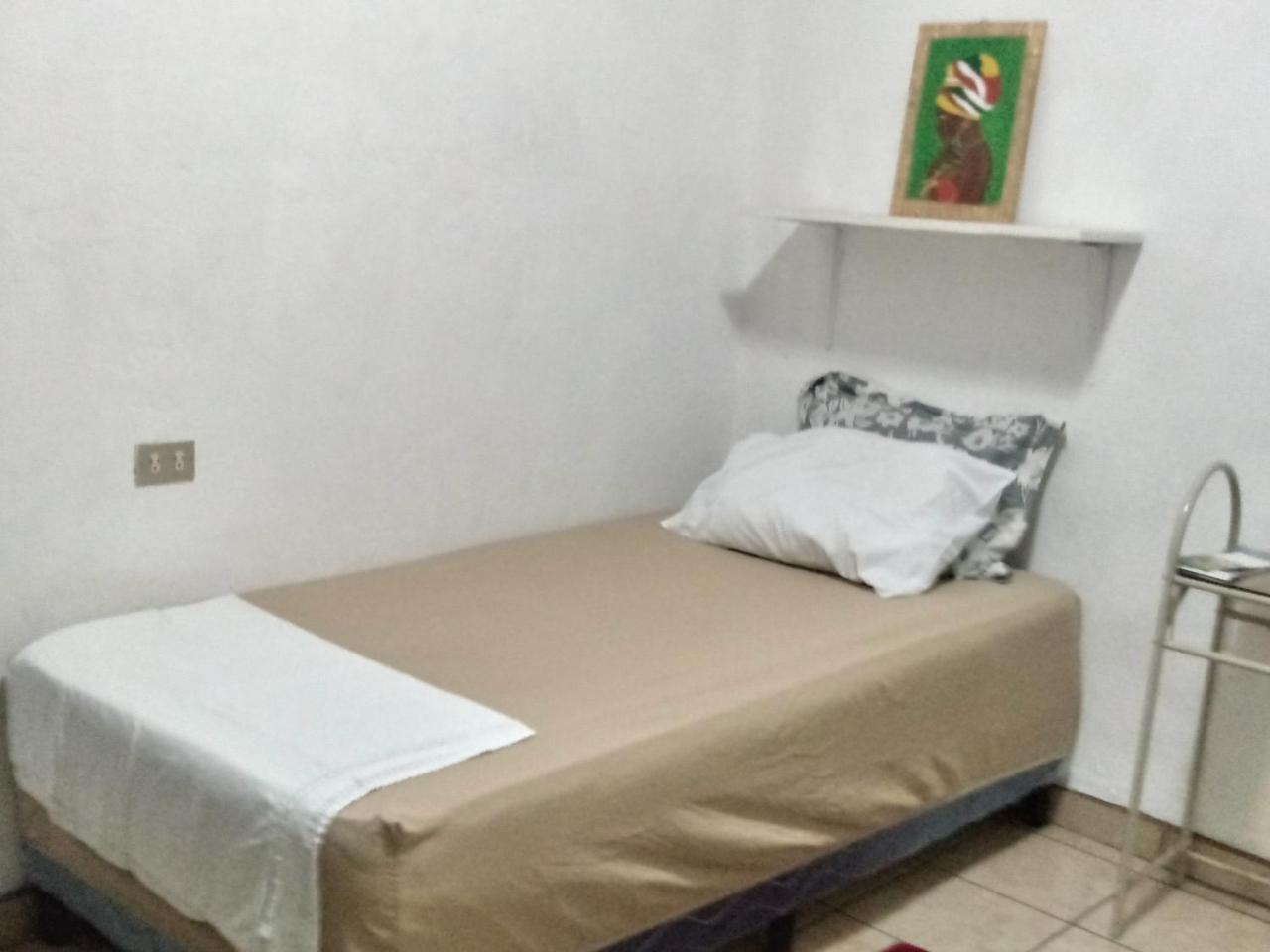 Casa Blanca Tu Casa Lejlighed Santa Ana Eksteriør billede